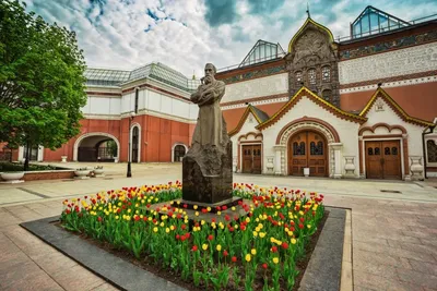 130 лет назад в Москве открылась Третьяковская галерея